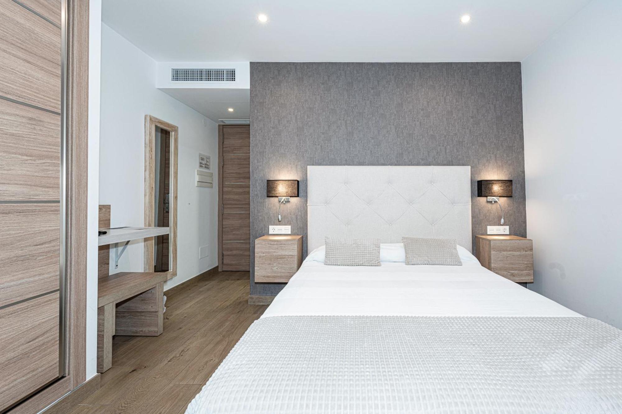 Hostal Boutique Aurora نيرخا المظهر الخارجي الصورة